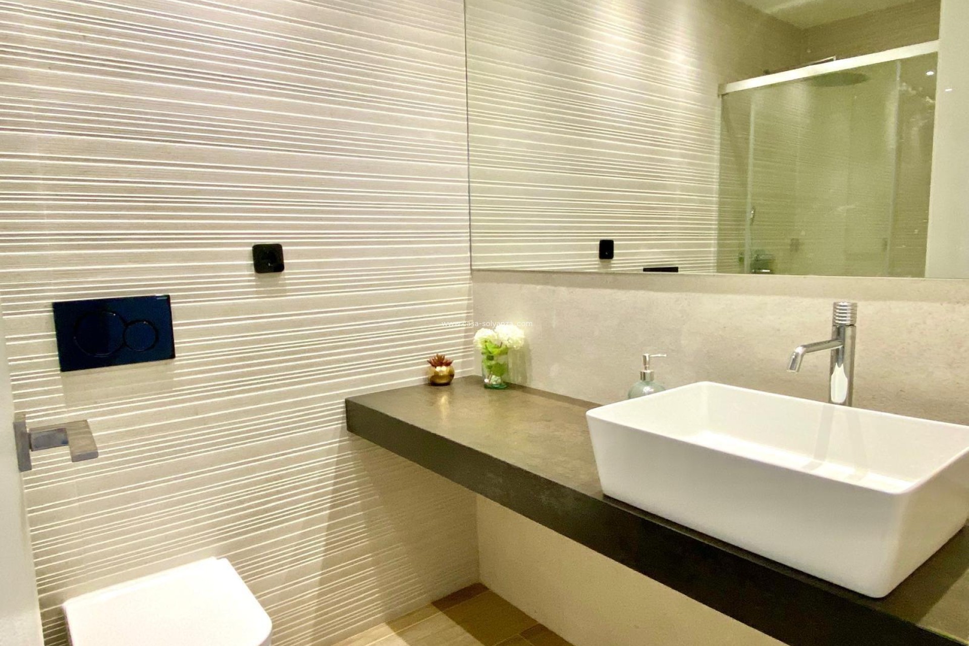 Resale - Apartment / flat - Torrevieja - Punta Prima