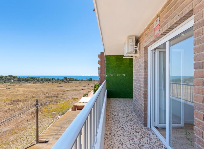 Resale - Apartment / flat - Torrevieja - Punta Prima
