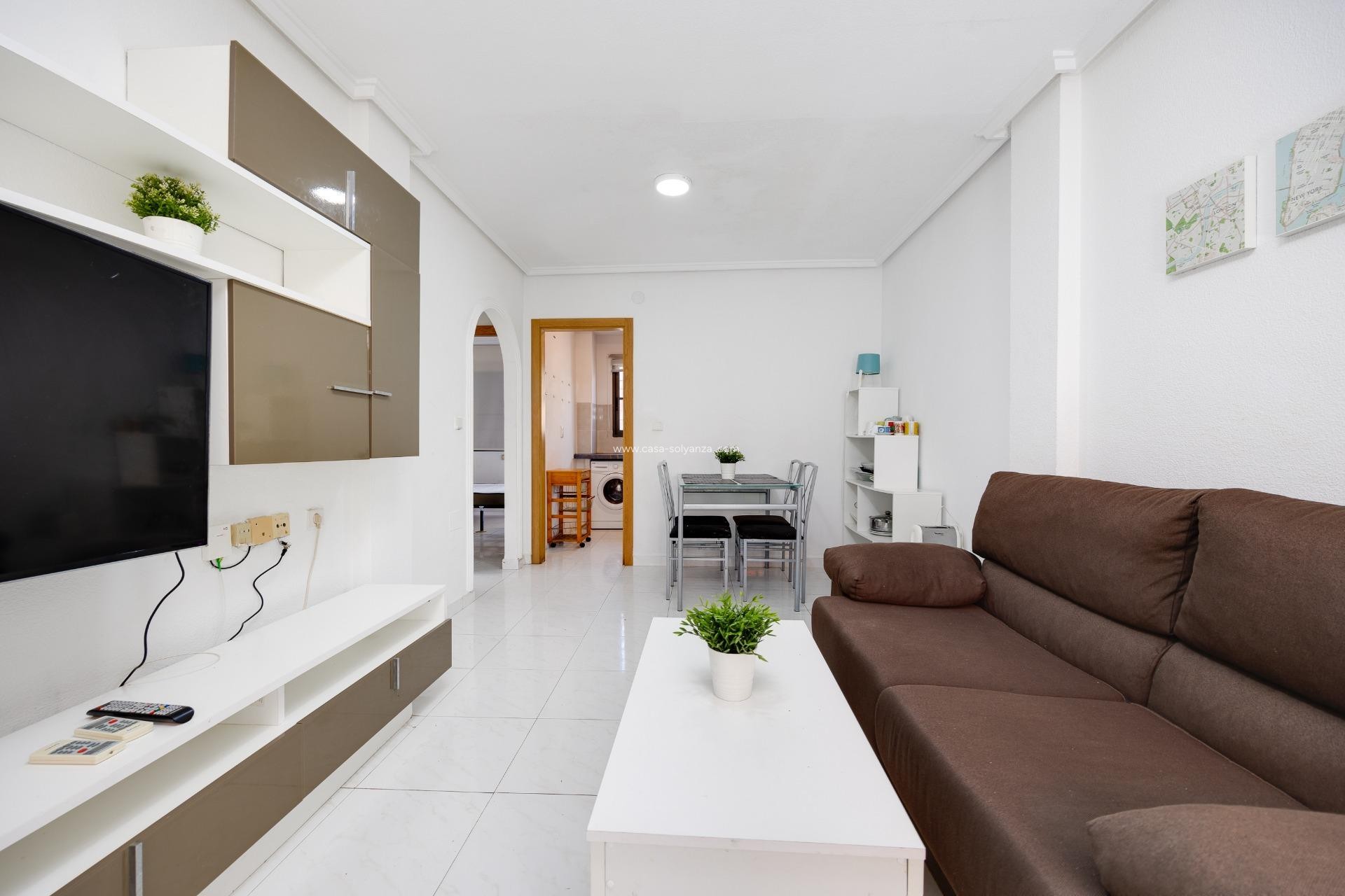 Resale - Apartment / flat - Torrevieja - Punta Prima