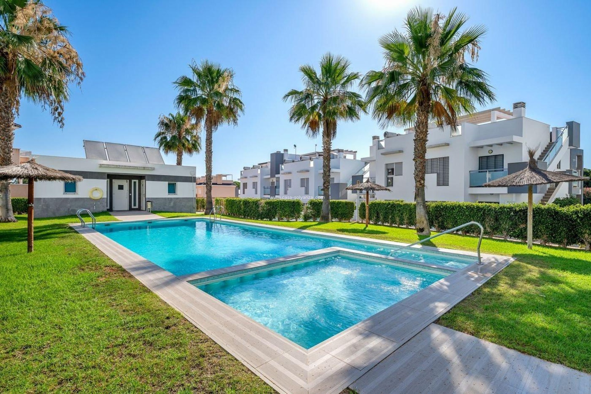 Resale - Apartment / flat - Torrevieja - Punta Prima