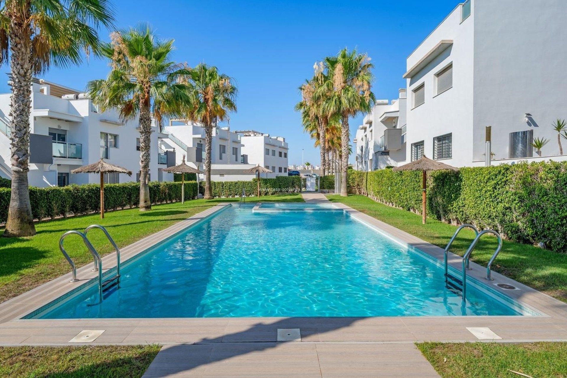 Resale - Apartment / flat - Torrevieja - Punta Prima