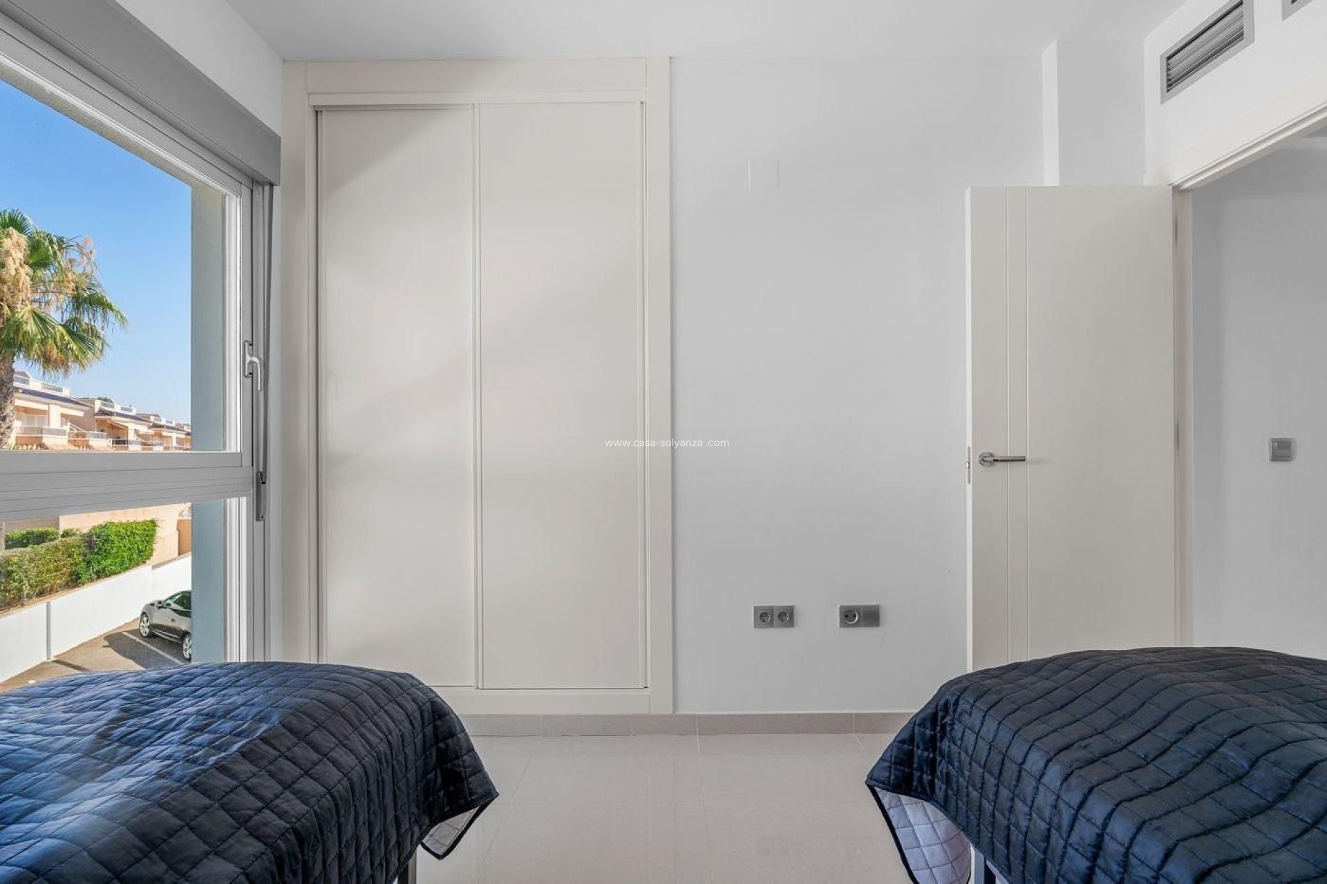Resale - Apartment / flat - Torrevieja - Punta Prima