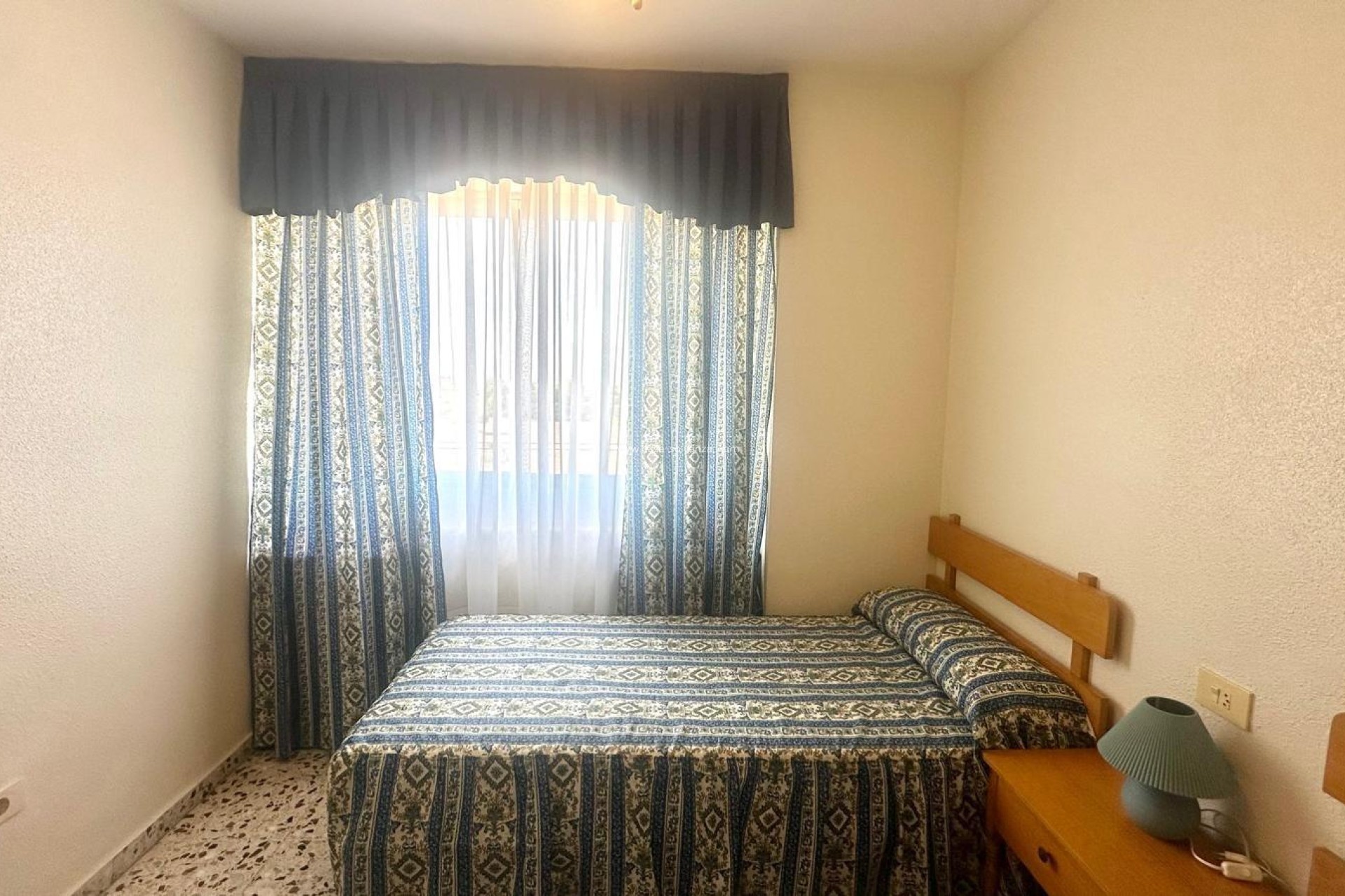 Resale - Apartment / flat - Torrevieja - Punta Prima