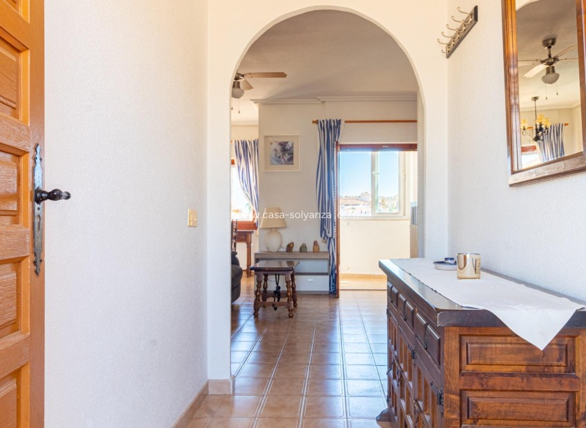 Resale - Apartment / flat - Torrevieja - Punta Prima