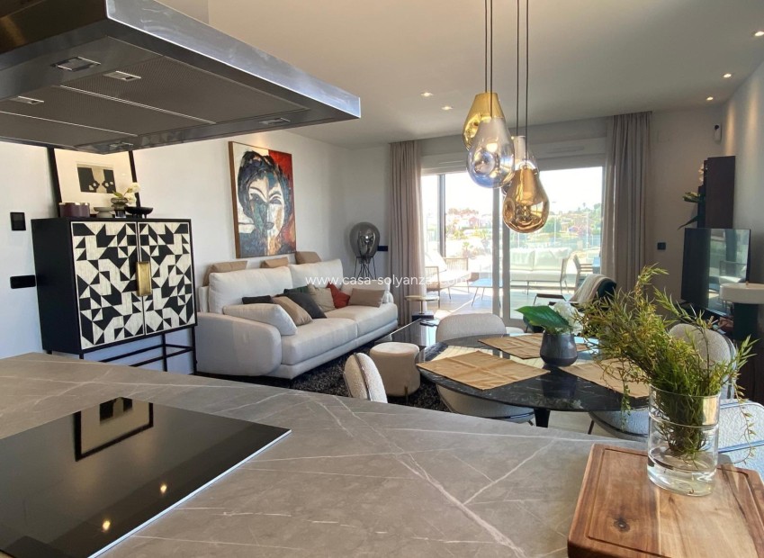 Resale - Apartment / flat - Torrevieja - Punta Prima