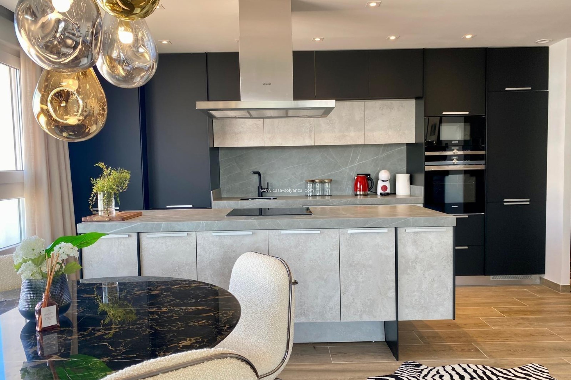 Resale - Apartment / flat - Torrevieja - Punta Prima