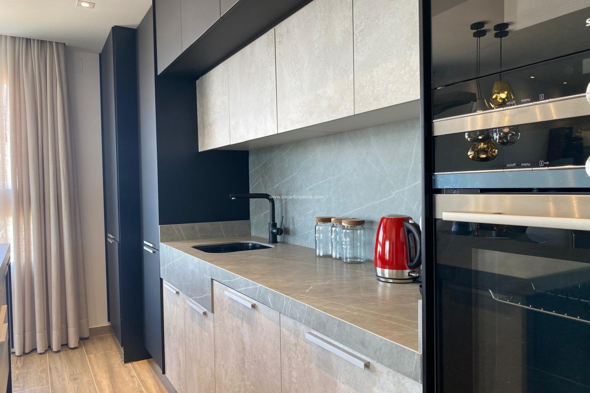 Resale - Apartment / flat - Torrevieja - Punta Prima