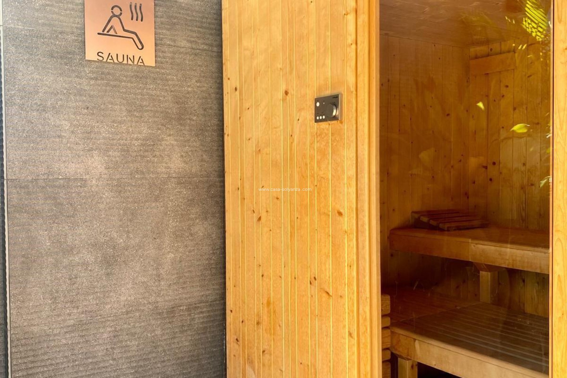 Resale - Apartment / flat - Torrevieja - Punta Prima