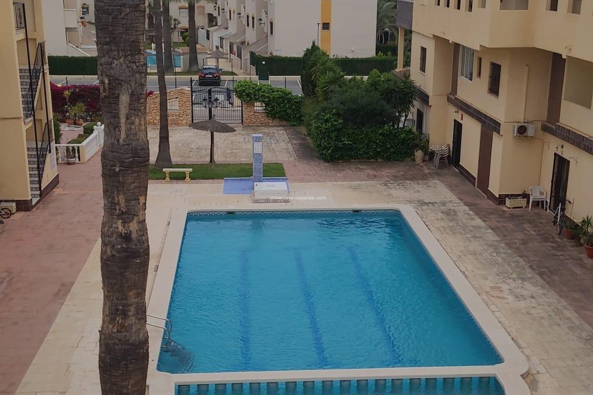 Resale - Apartment / flat - Torrevieja - Punta Prima