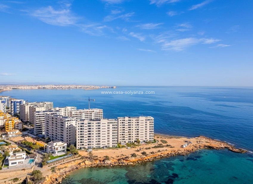 Resale - Apartment / flat - Torrevieja - Punta Prima