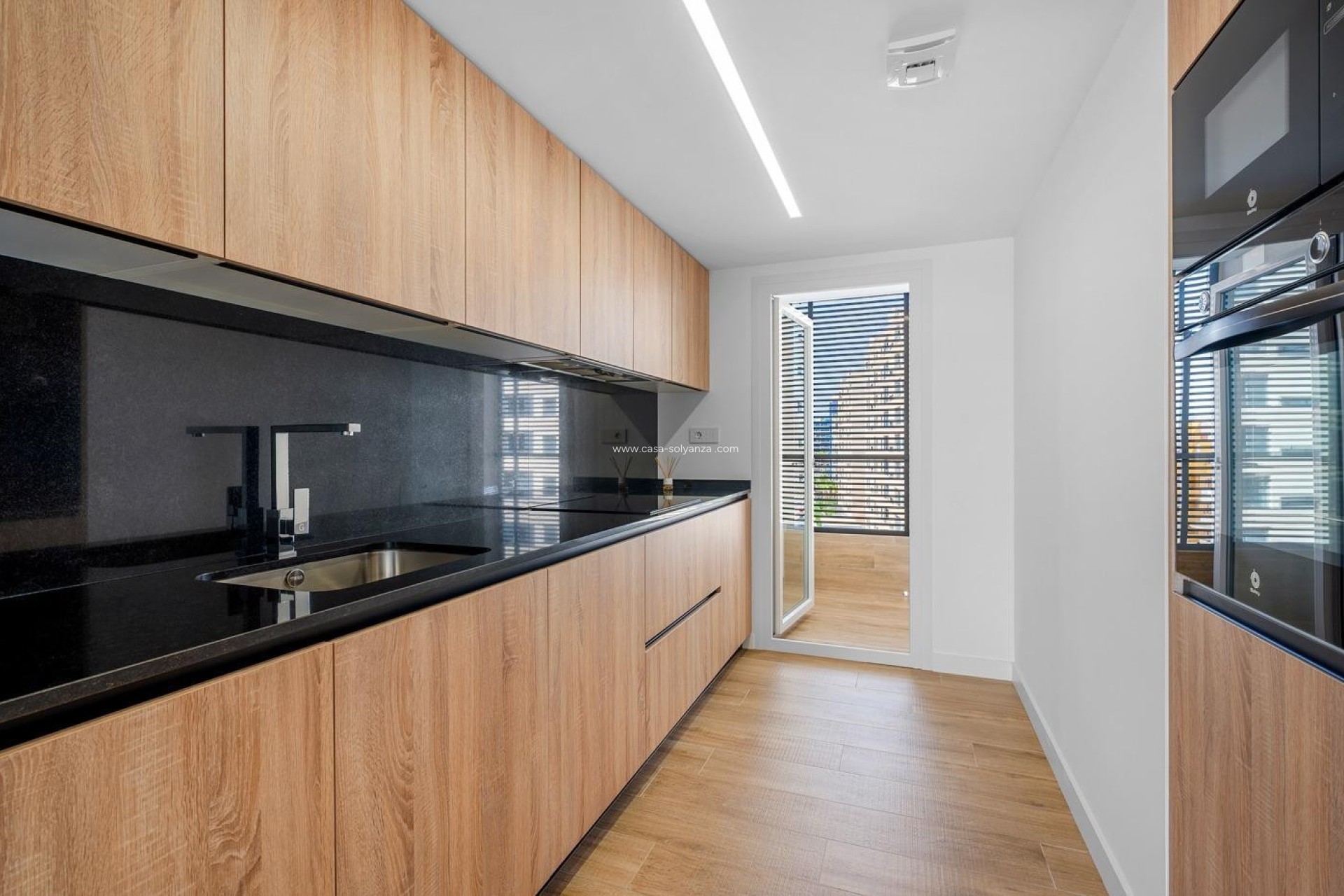 Resale - Apartment / flat - Torrevieja - Punta Prima