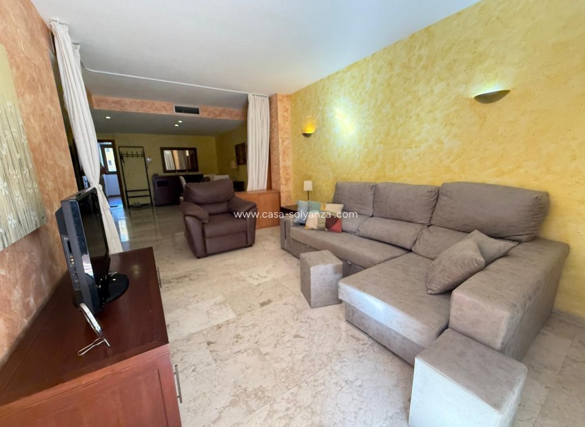 Resale - Apartment / flat - Torrevieja - Punta Prima