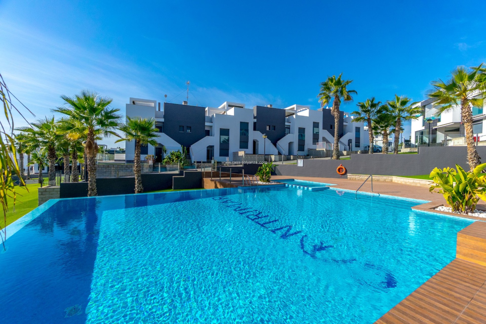 Resale - Apartment / flat - Torrevieja - Punta Prima