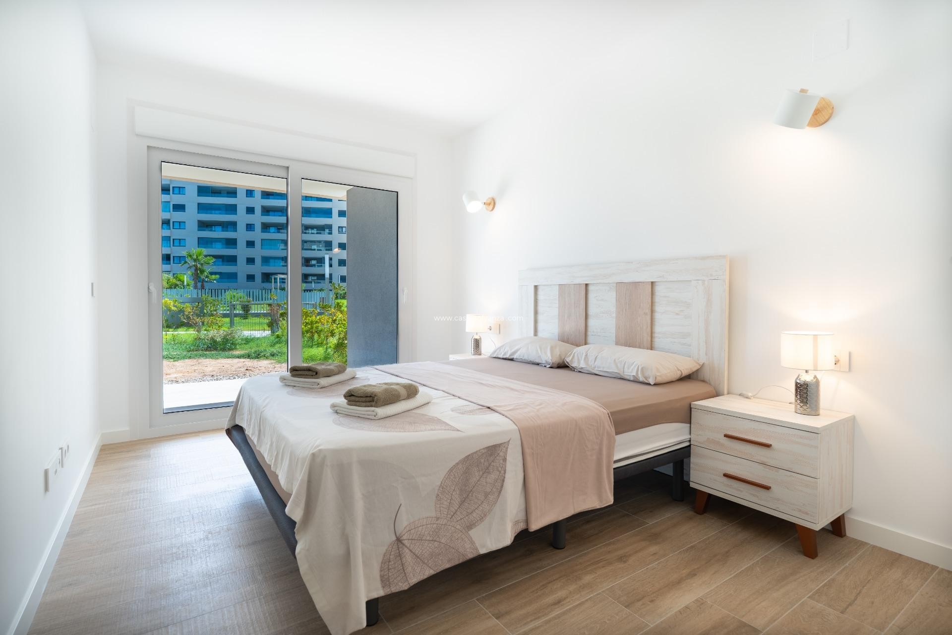 Resale - Apartment / flat - Torrevieja - Punta Prima