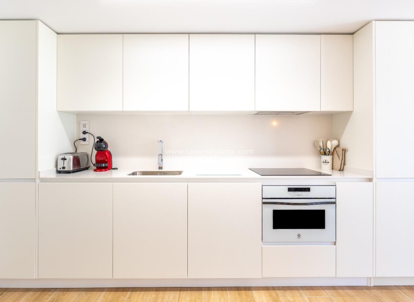 Resale - Apartment / flat - Torrevieja - Punta Prima