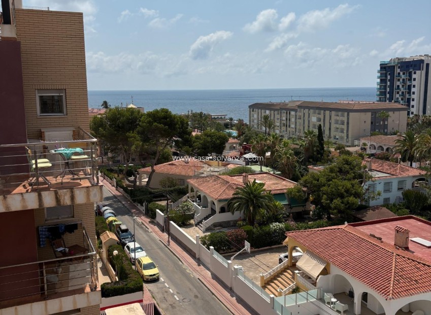 Resale - Apartment / flat - Torrevieja - Punta Prima
