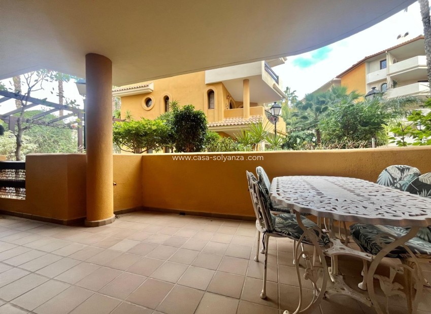 Resale - Apartment / flat - Torrevieja - Punta Prima