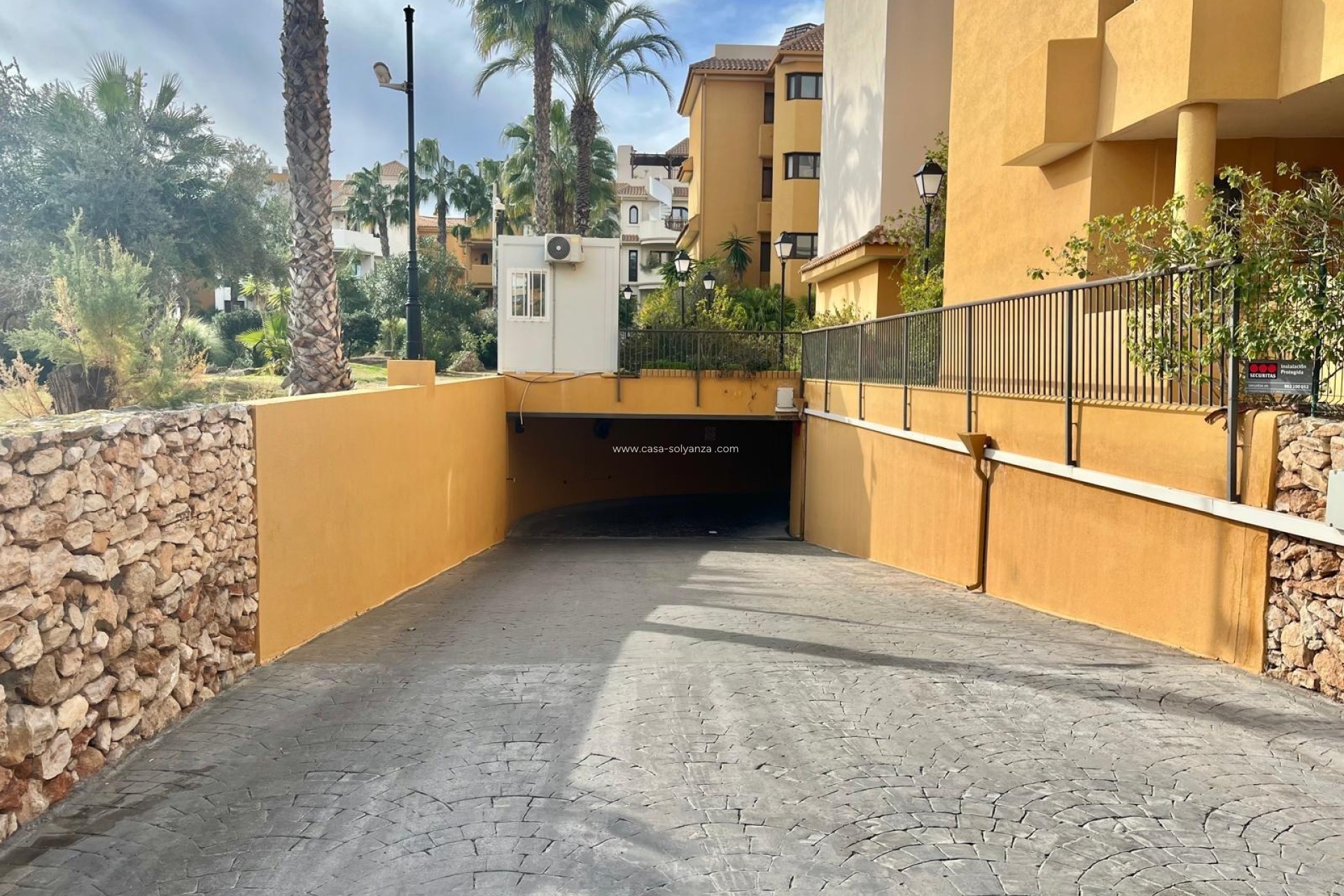 Resale - Apartment / flat - Torrevieja - Punta Prima