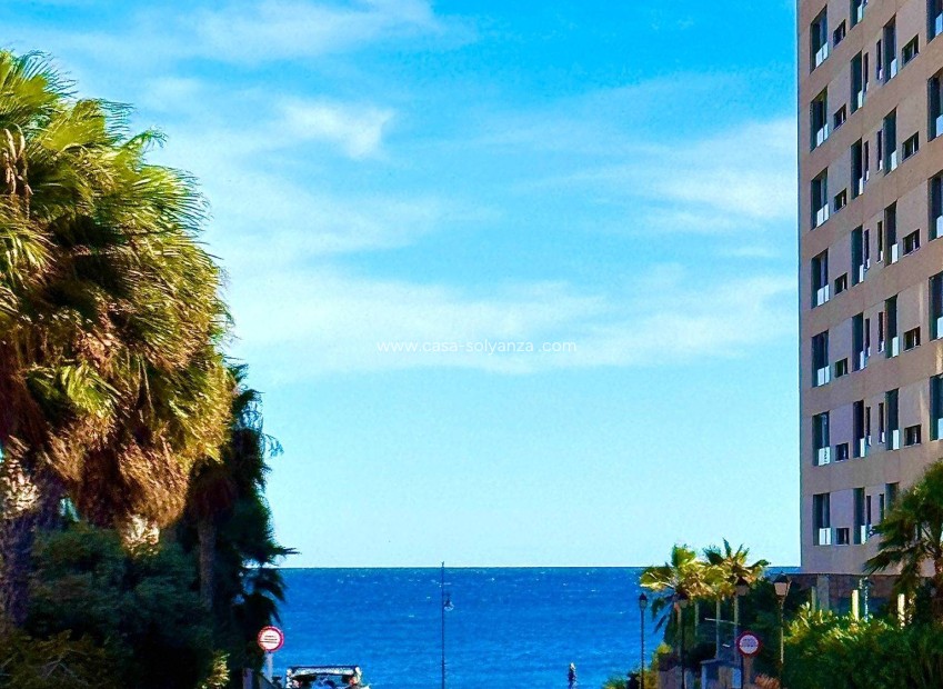 Resale - Apartment / flat - Torrevieja - Punta Prima
