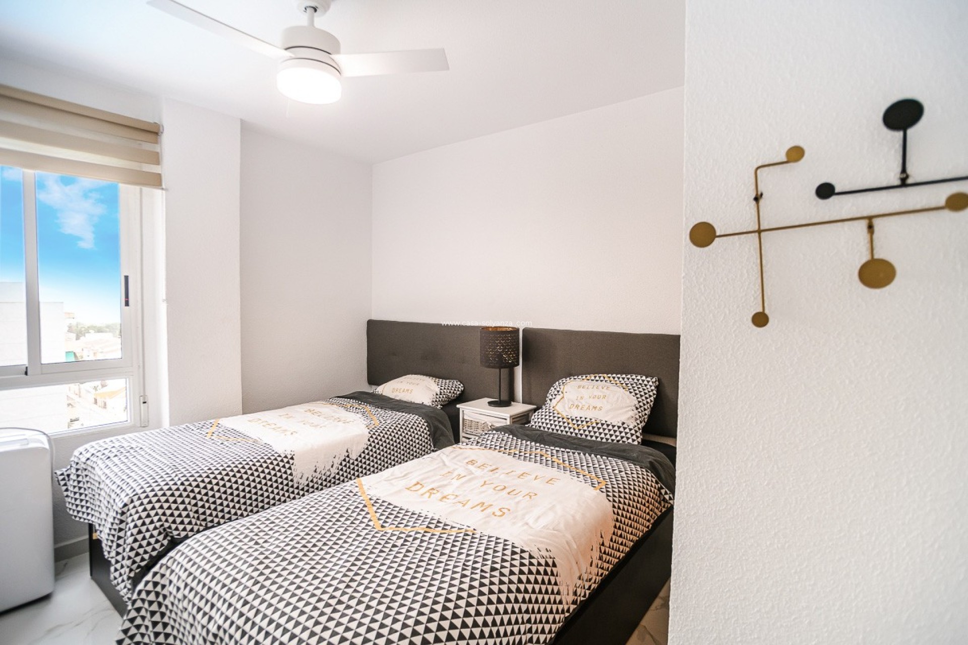 Resale - Apartment / flat - Torrevieja - Punta Prima