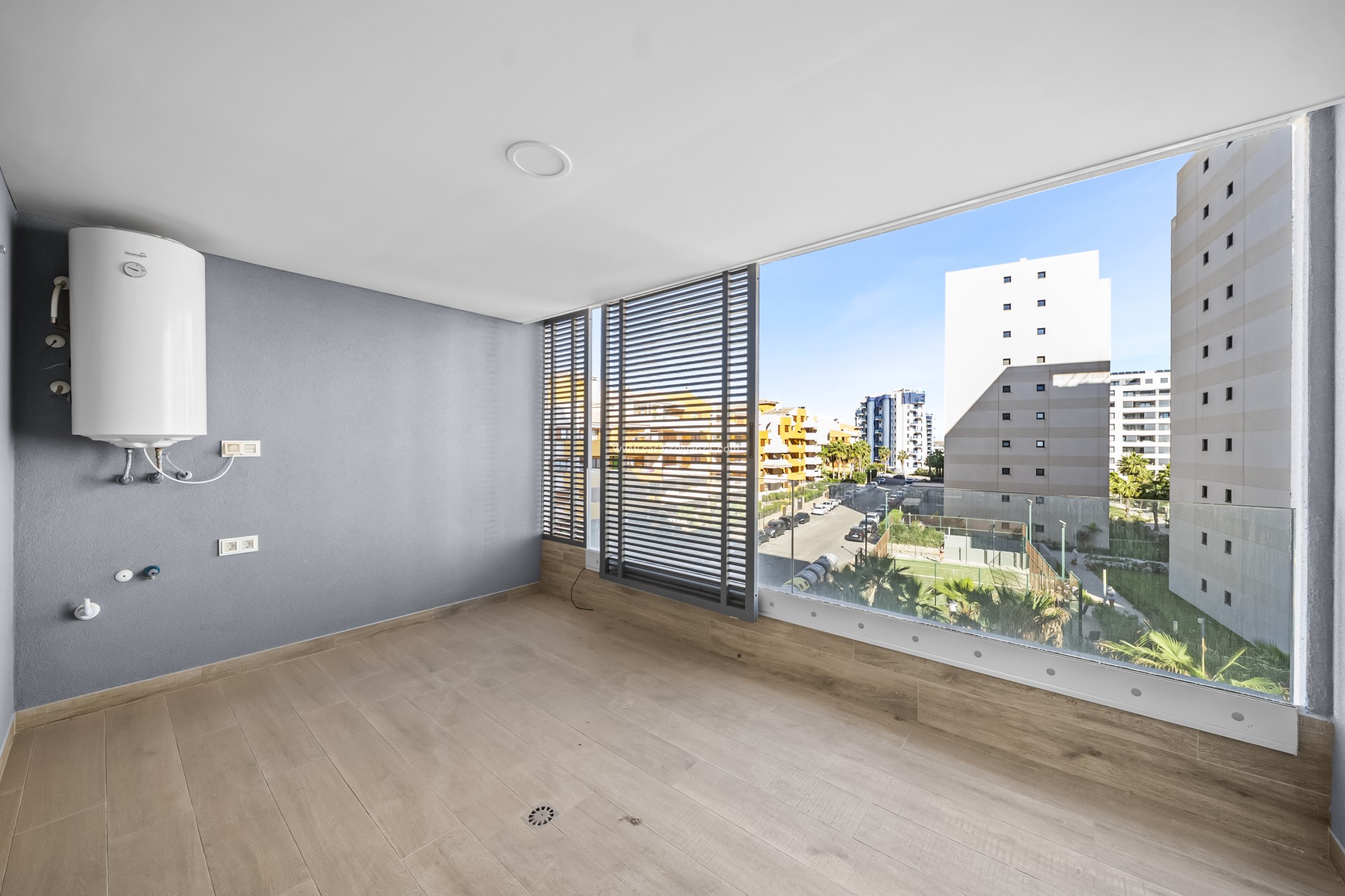 Resale - Apartment / flat - Torrevieja - Punta Prima