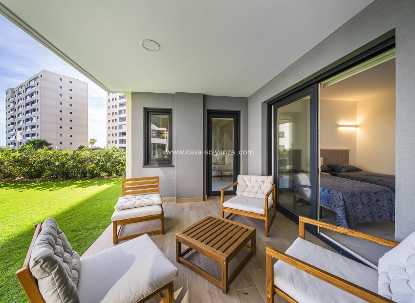 Resale - Apartment / flat - Torrevieja - Punta Prima