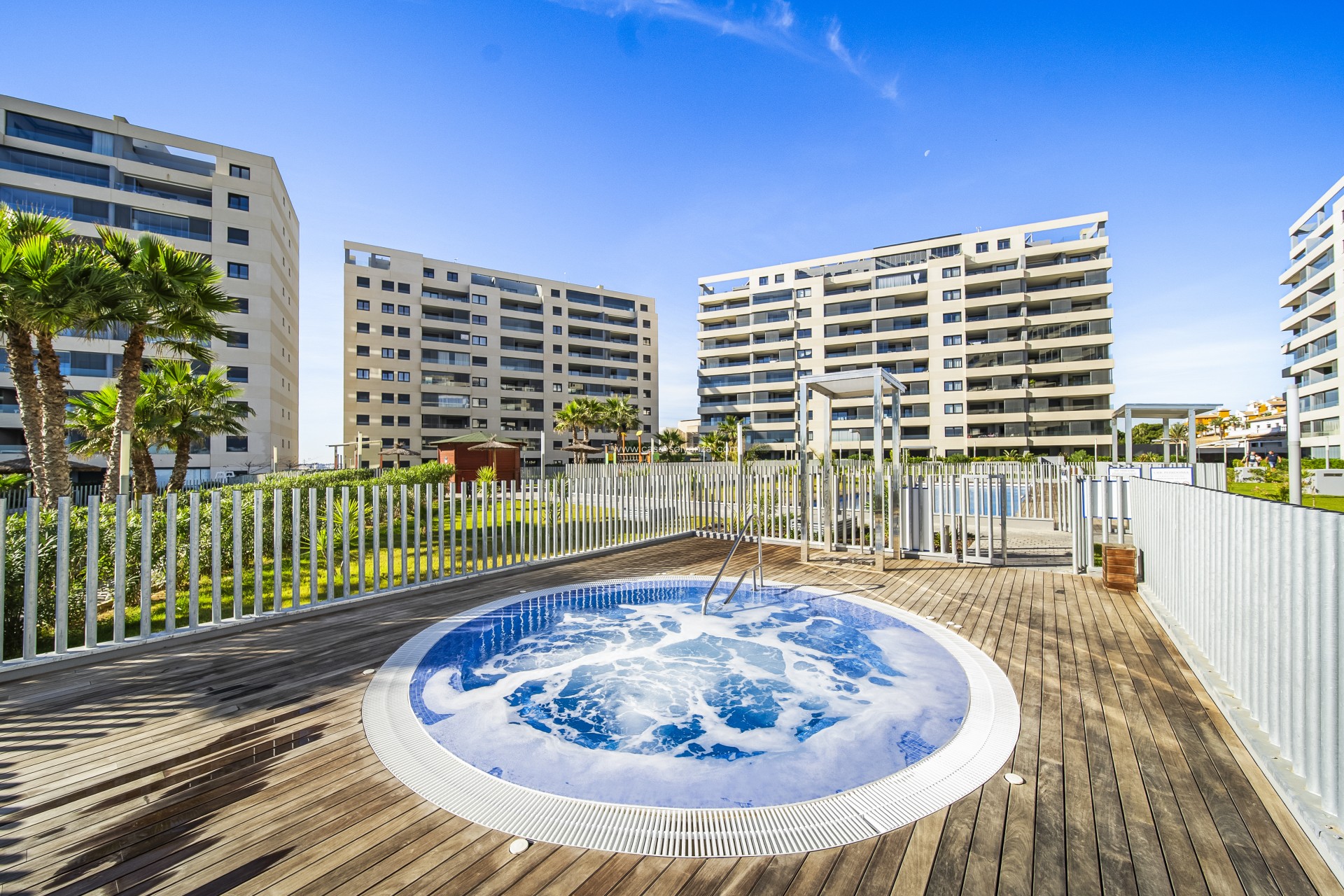 Resale - Apartment / flat - Torrevieja - Punta Prima