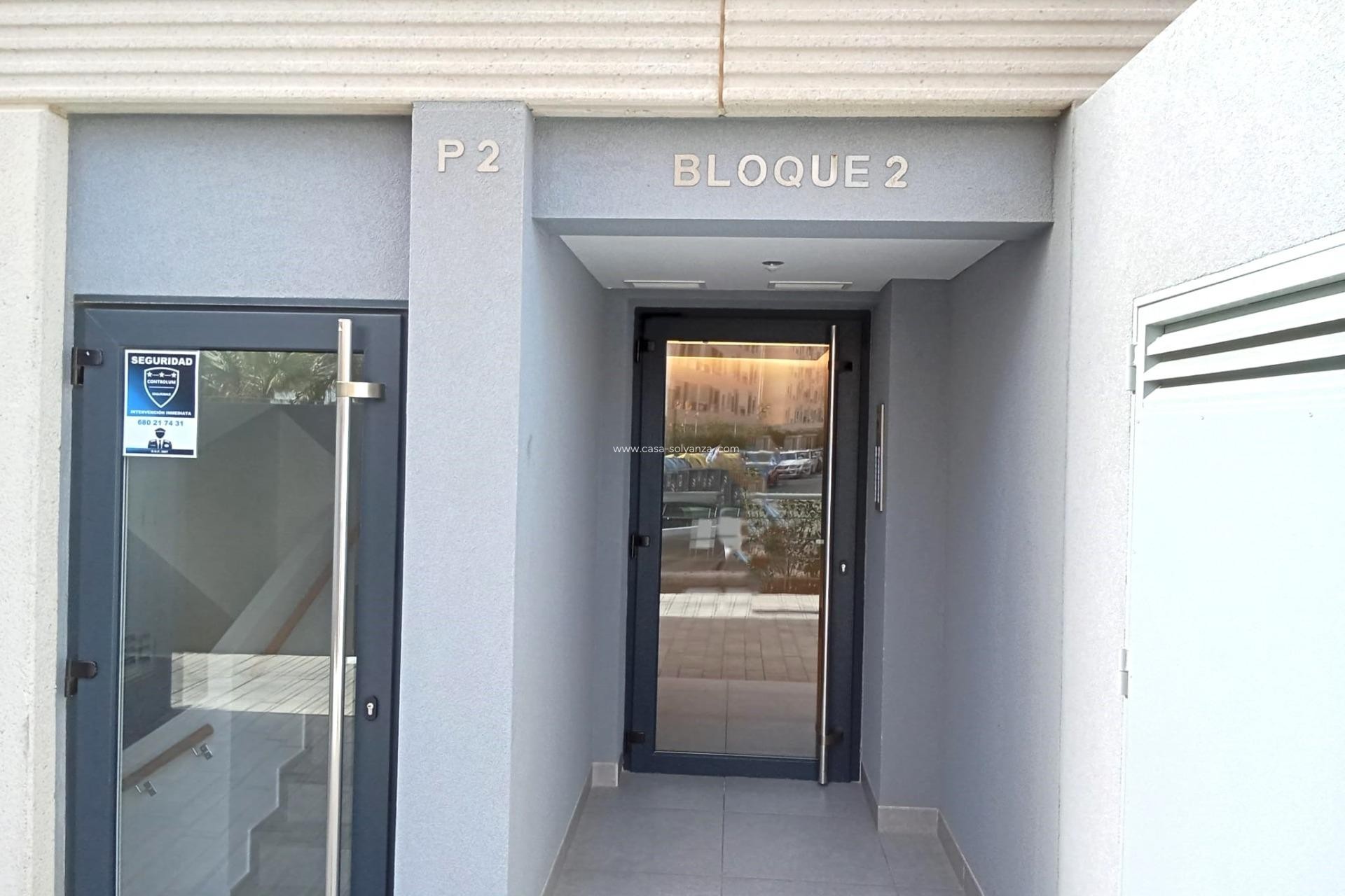 Resale - Apartment / flat - Torrevieja - Punta Prima