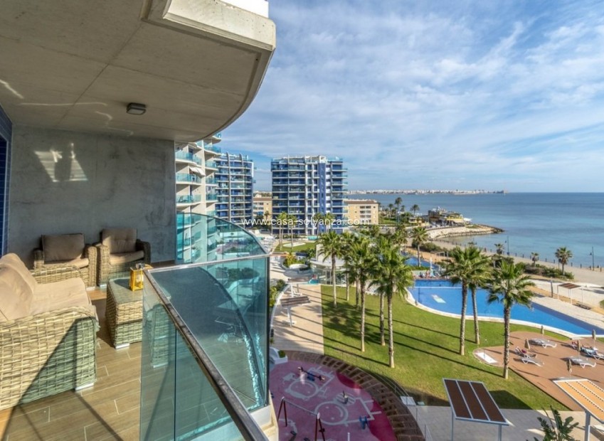 Resale - Apartment / flat - Torrevieja - Punta Prima