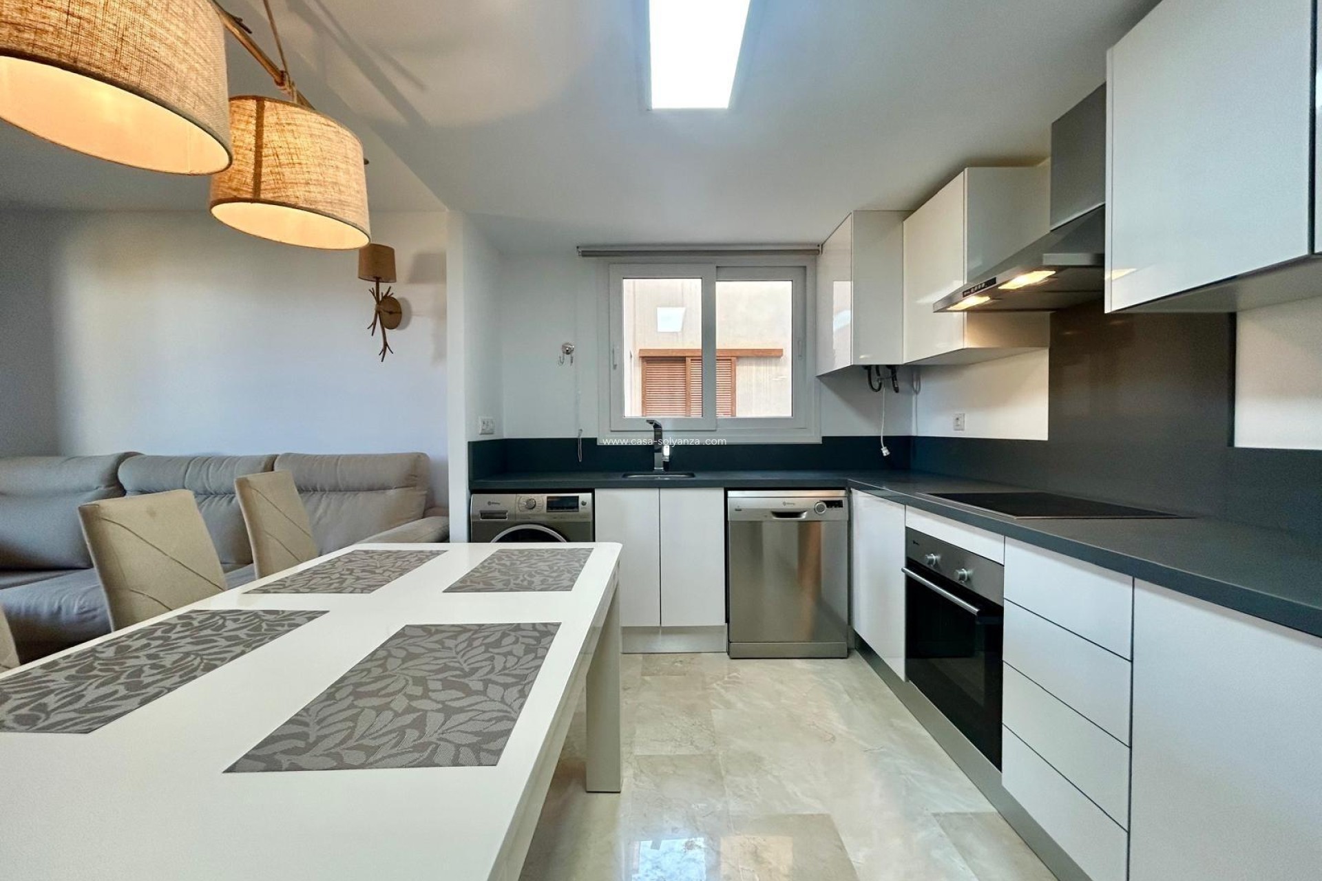 Resale - Apartment / flat - Torrevieja - Punta Prima