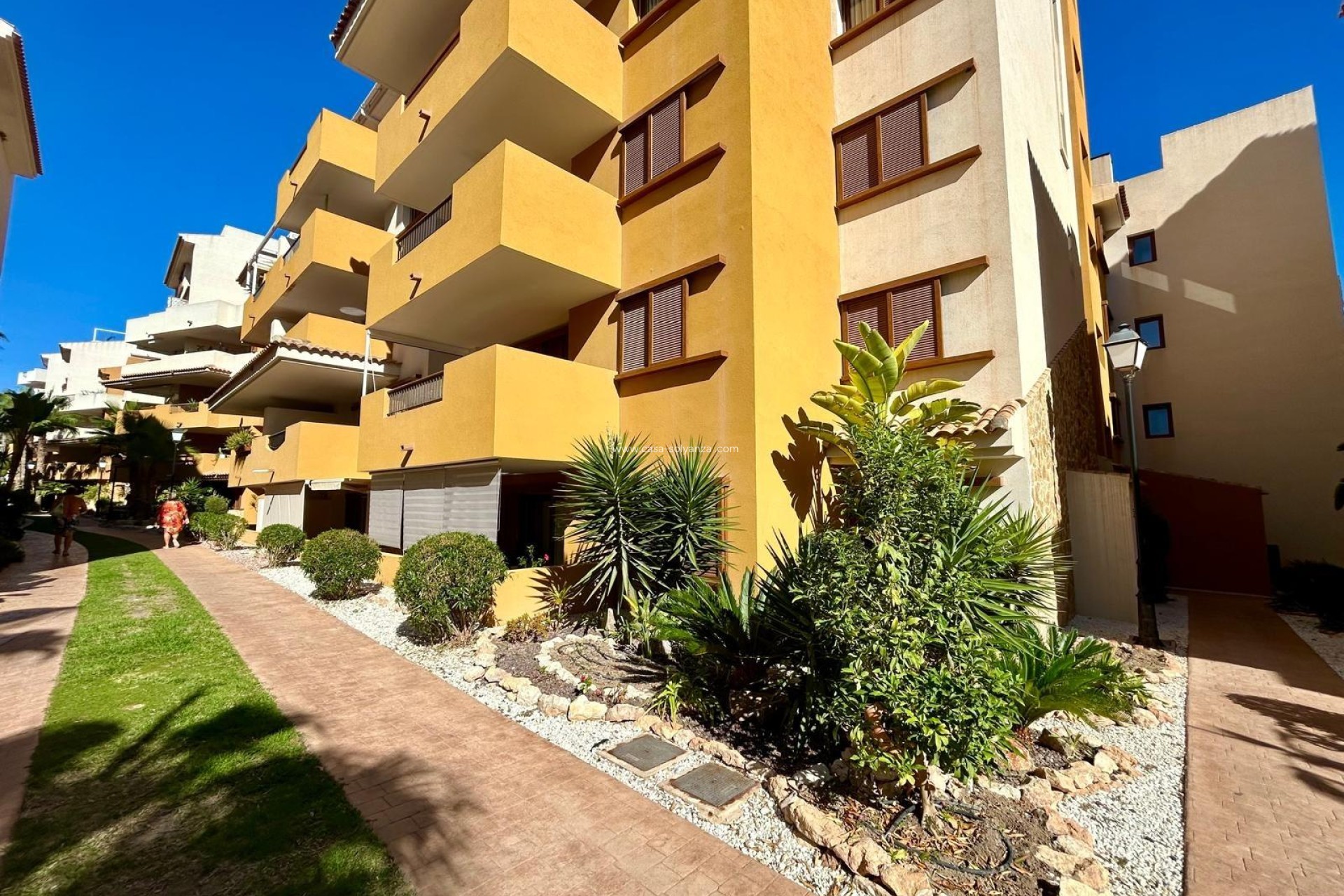 Resale - Apartment / flat - Torrevieja - Punta Prima