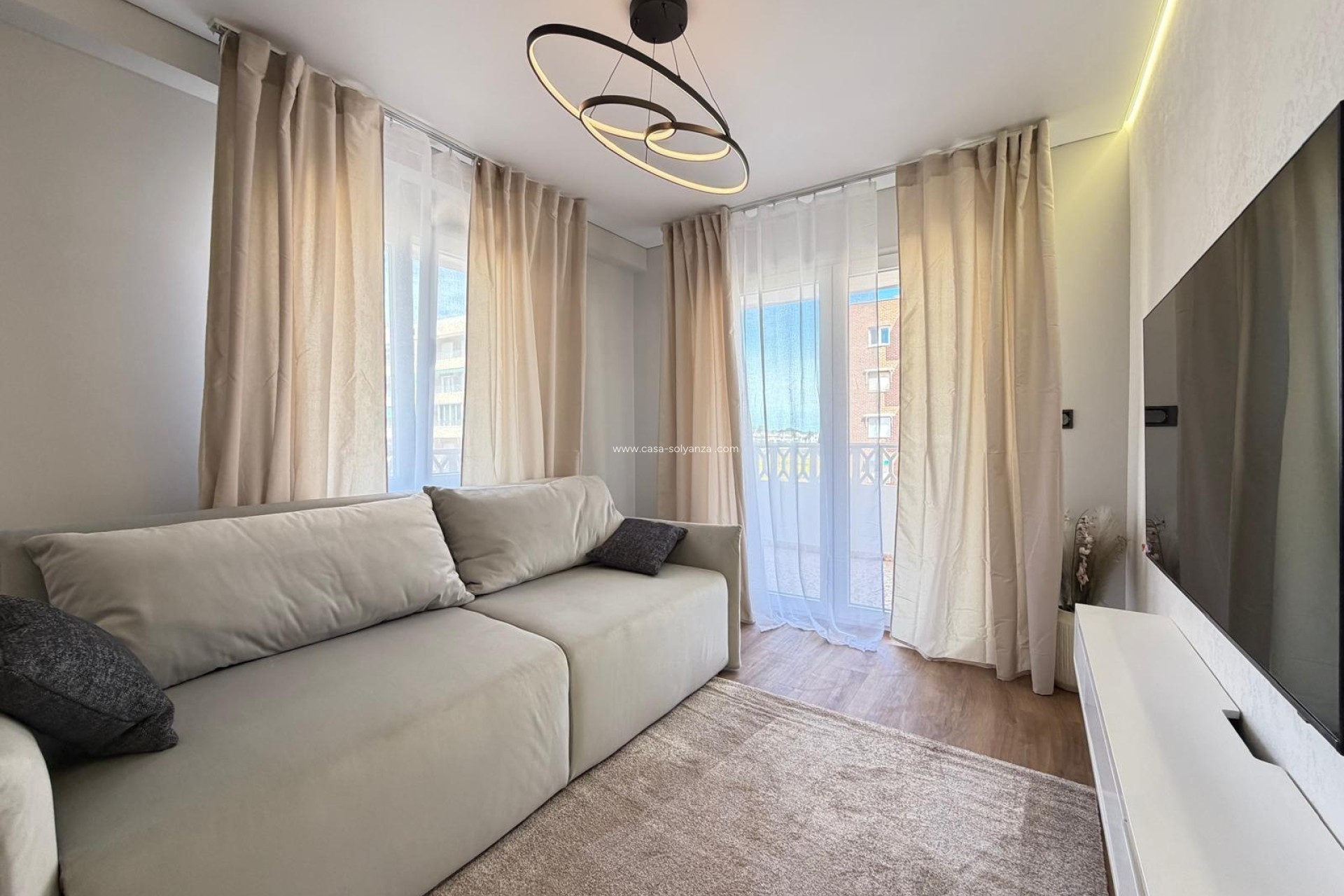 Resale - Apartment / flat - Torrevieja - Punta Prima