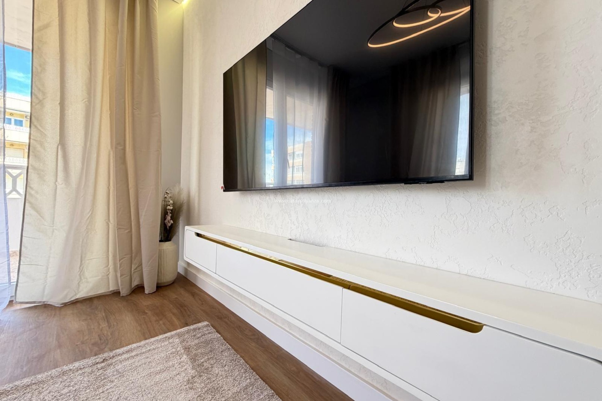 Resale - Apartment / flat - Torrevieja - Punta Prima