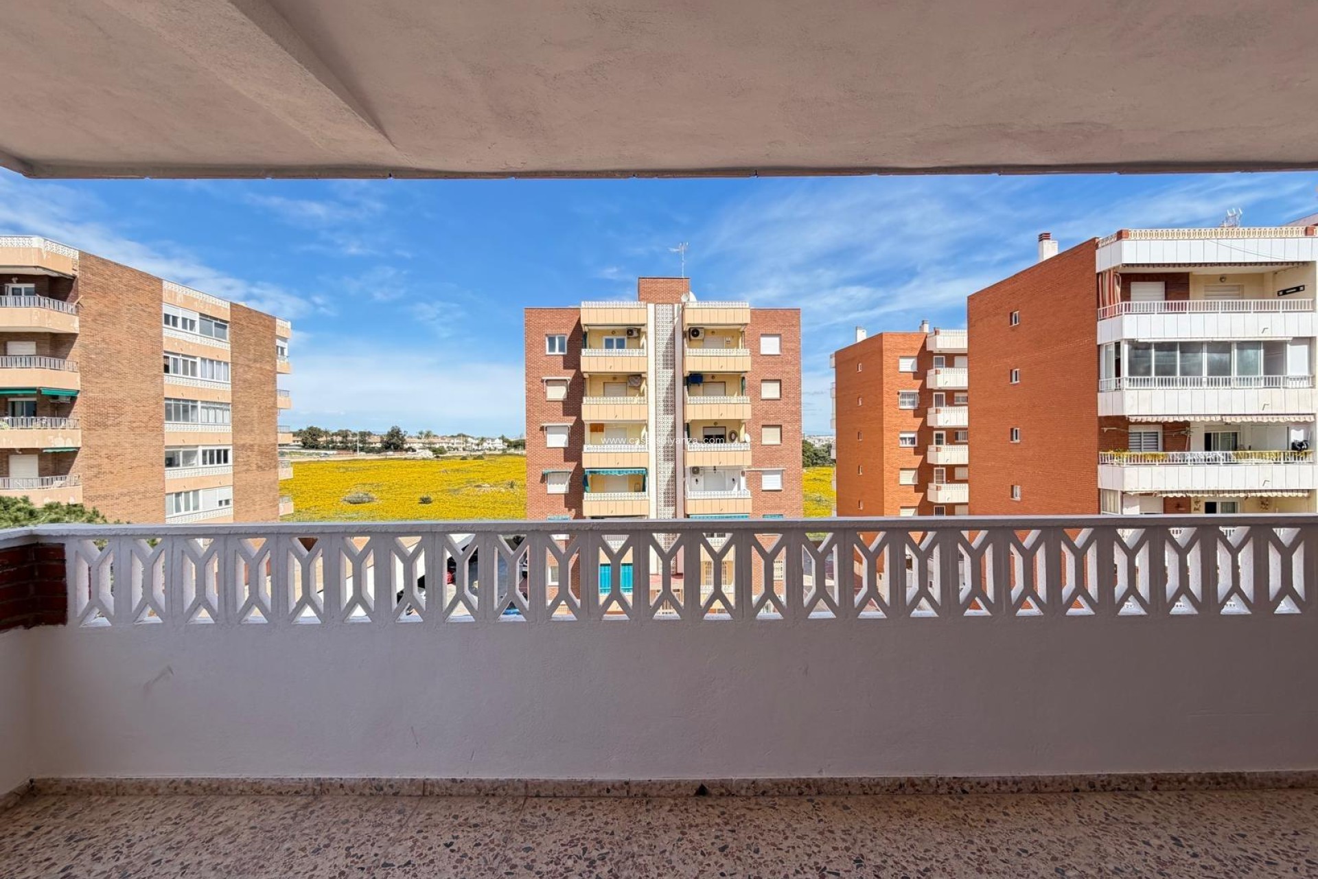 Resale - Apartment / flat - Torrevieja - Punta Prima