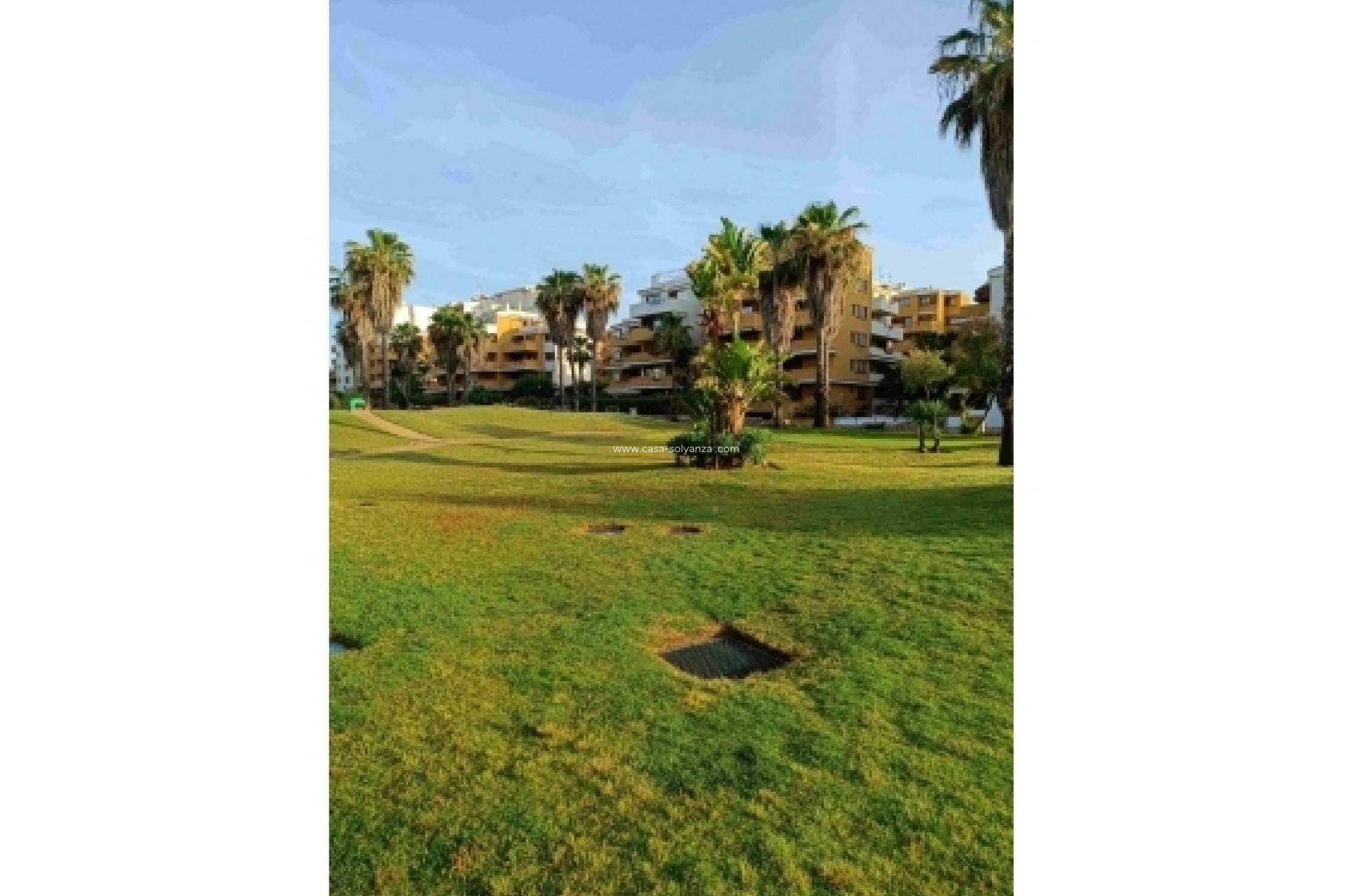 Resale - Apartment / flat - Torrevieja - Punta Prima