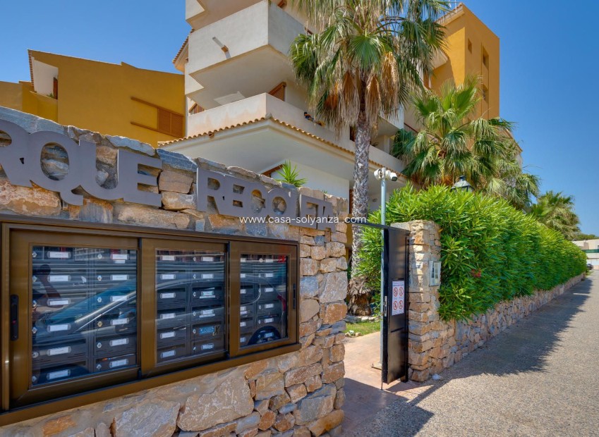 Resale - Apartment / flat - Torrevieja - Punta Prima