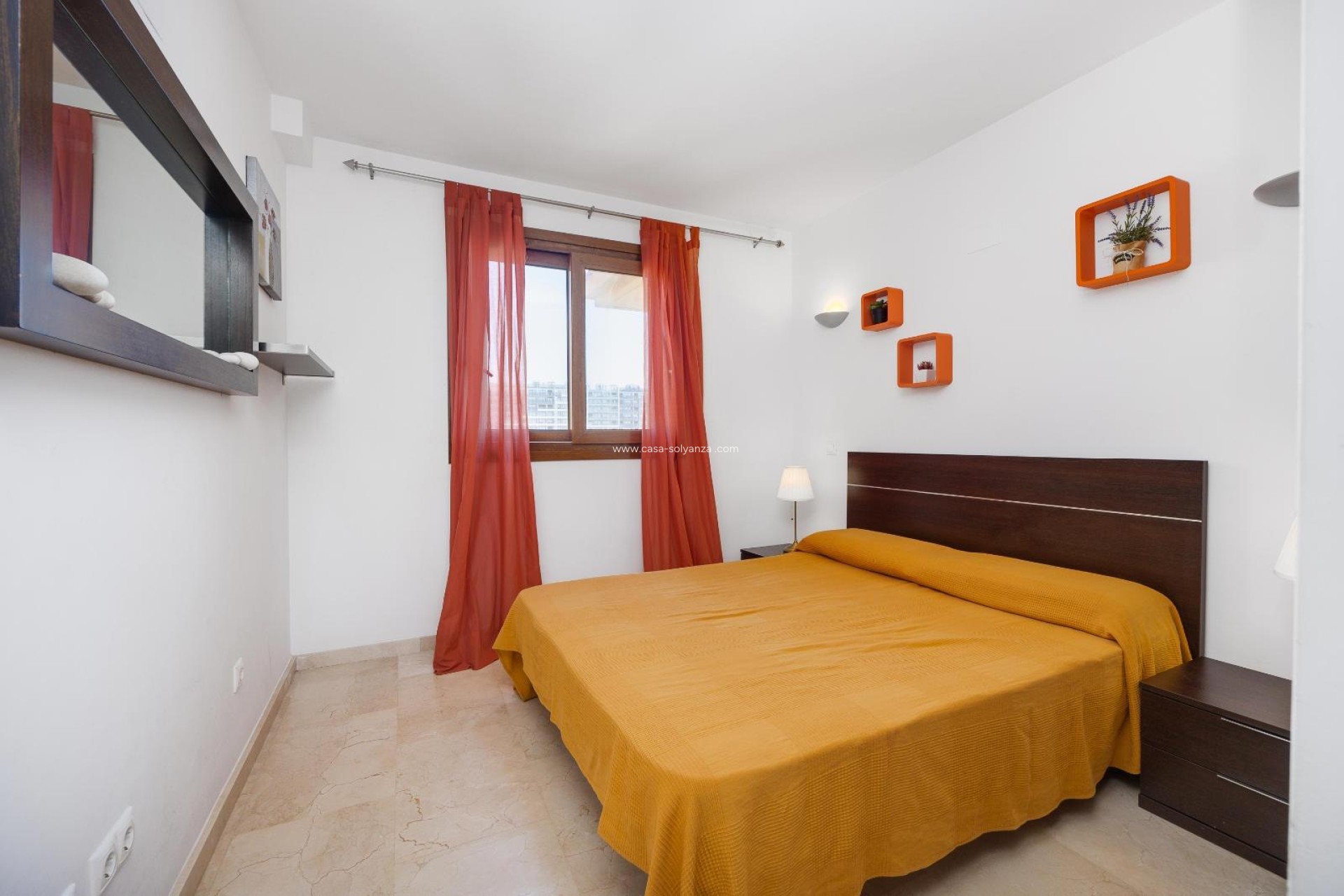 Resale - Apartment / flat - Torrevieja - Punta Prima