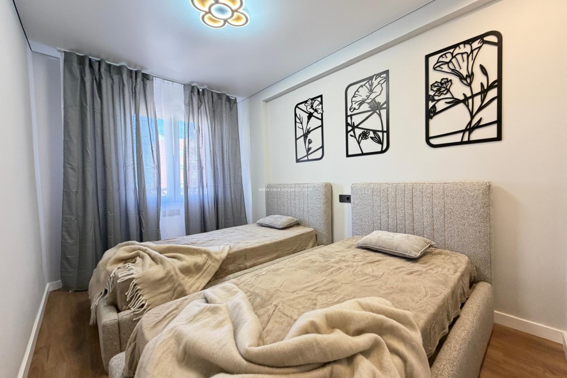 Resale - Apartment / flat - Torrevieja - Punta Prima