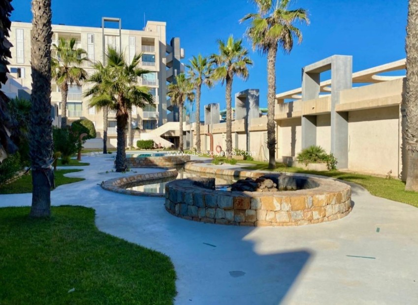 Resale - Apartment / flat - Torrevieja - Torre La Mata
