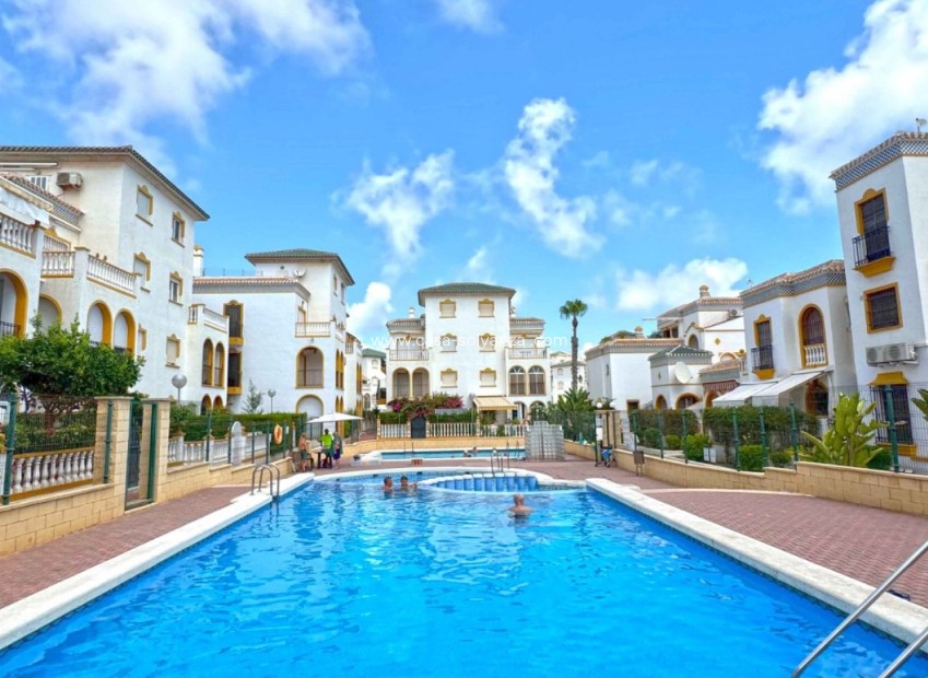 Resale - Apartment / flat - Torrevieja - Torreblanca