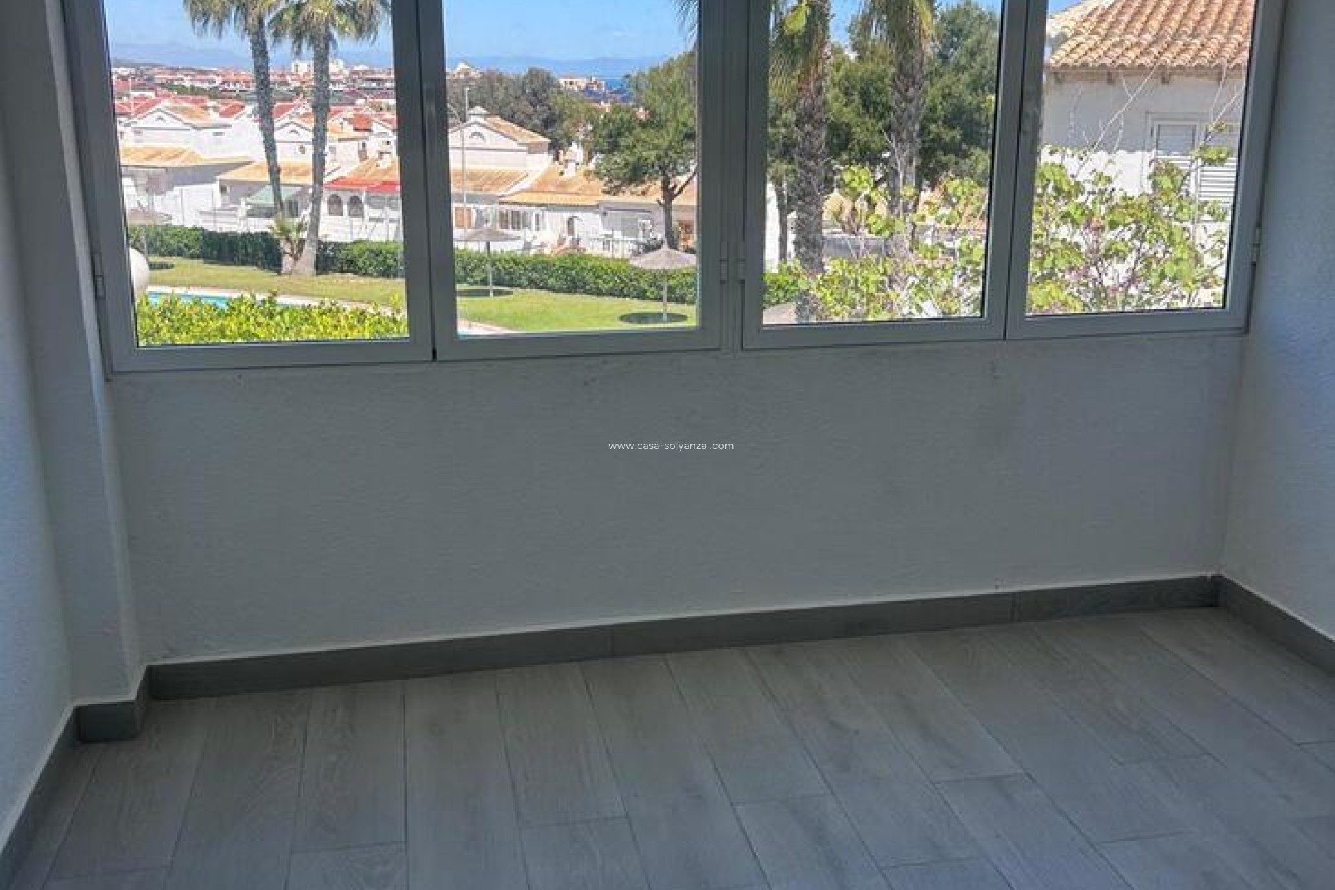 Resale - Apartment / flat - Torrevieja - Torreblanca