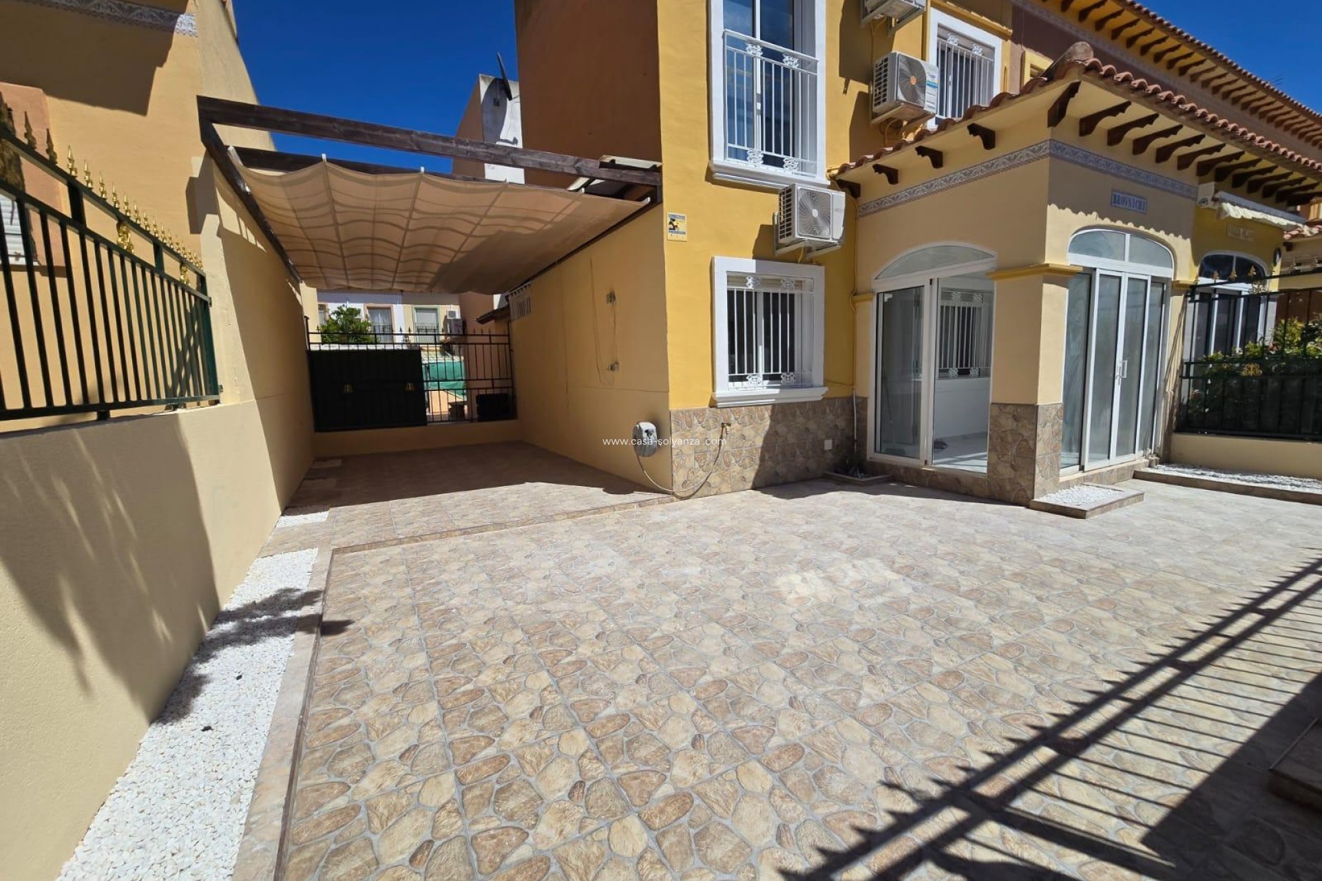 Resale - Apartment / flat - Torrevieja - Torretas