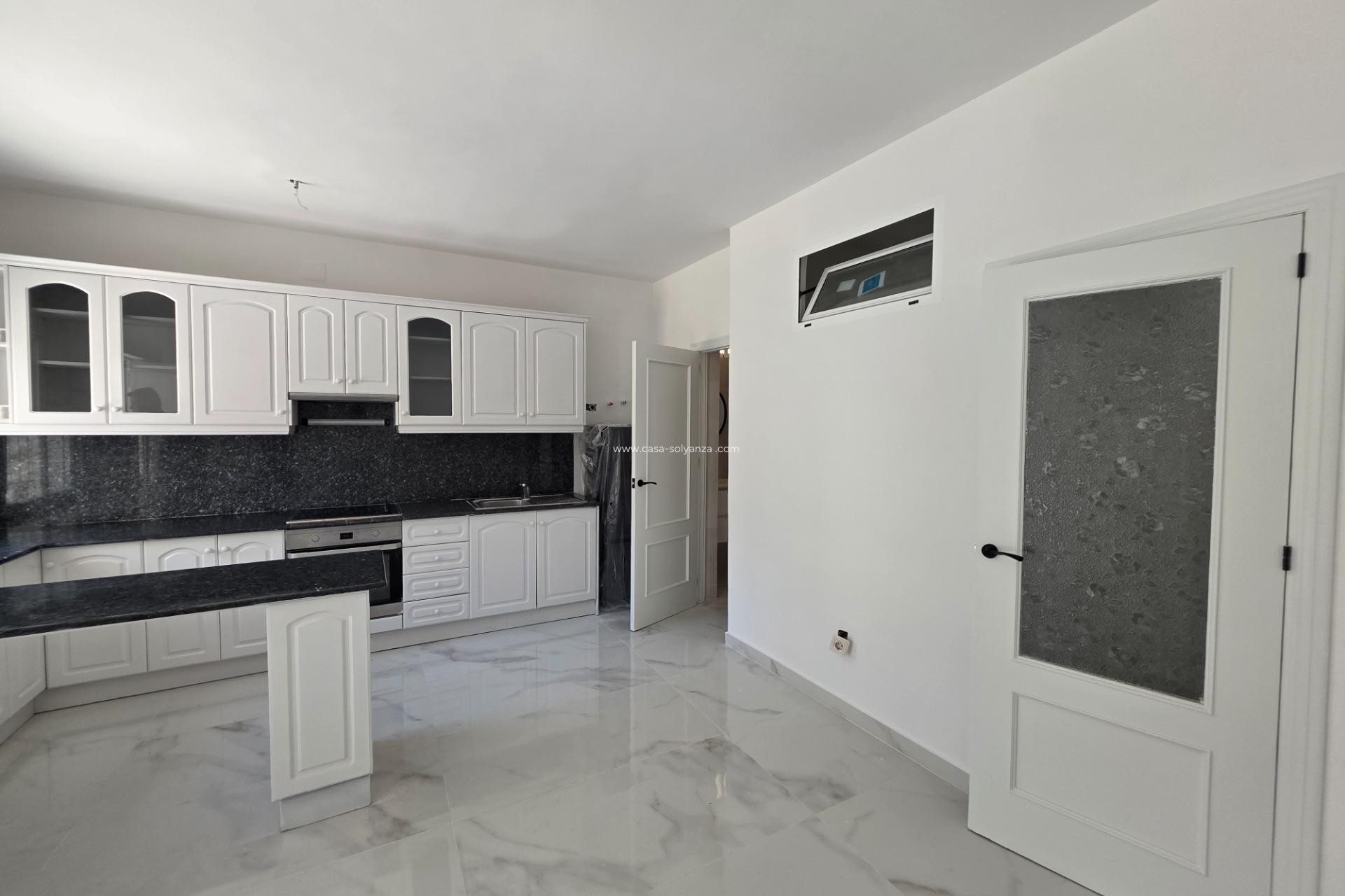 Resale - Apartment / flat - Torrevieja - Torretas