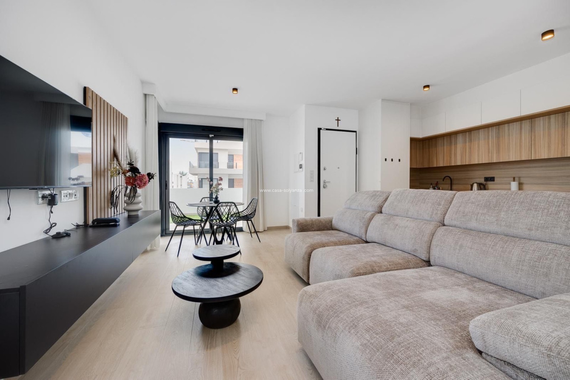 Resale - Apartment / flat - Torrevieja - Torrevieja Centro