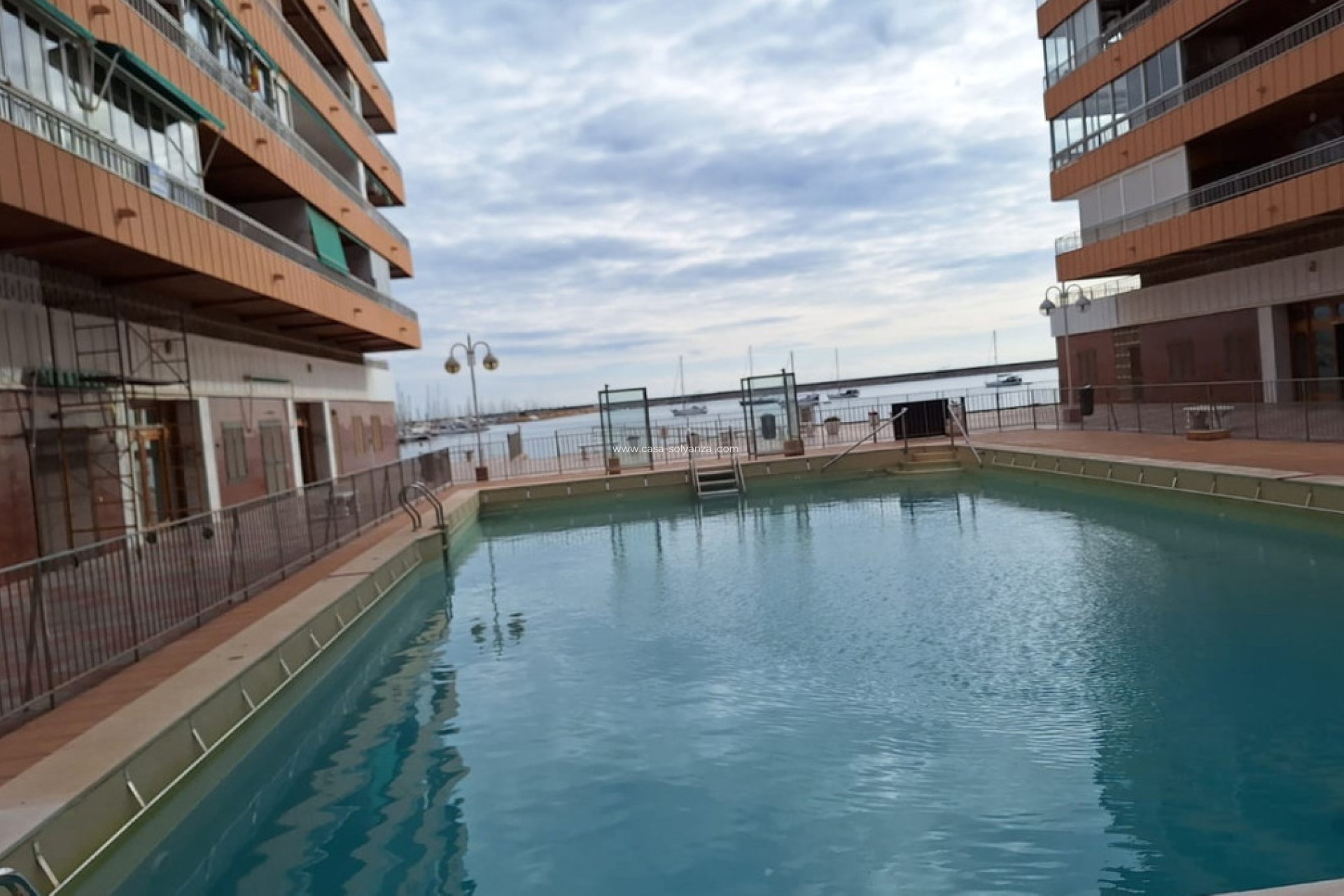 Resale - Apartment / flat - Torrevieja - Torrevieja Centro