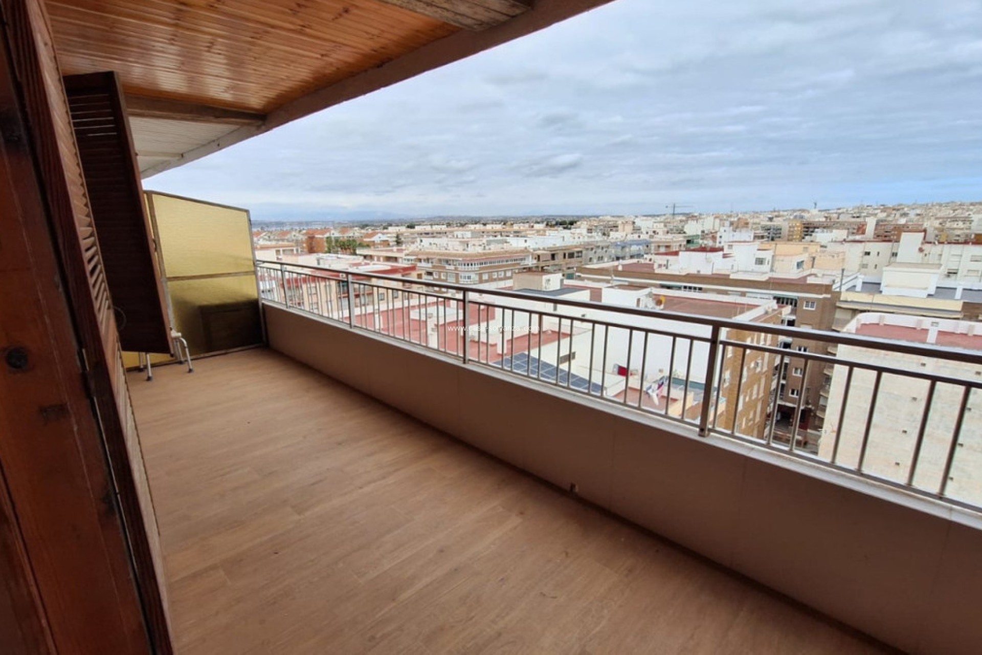 Resale - Apartment / flat - Torrevieja - Torrevieja Centro