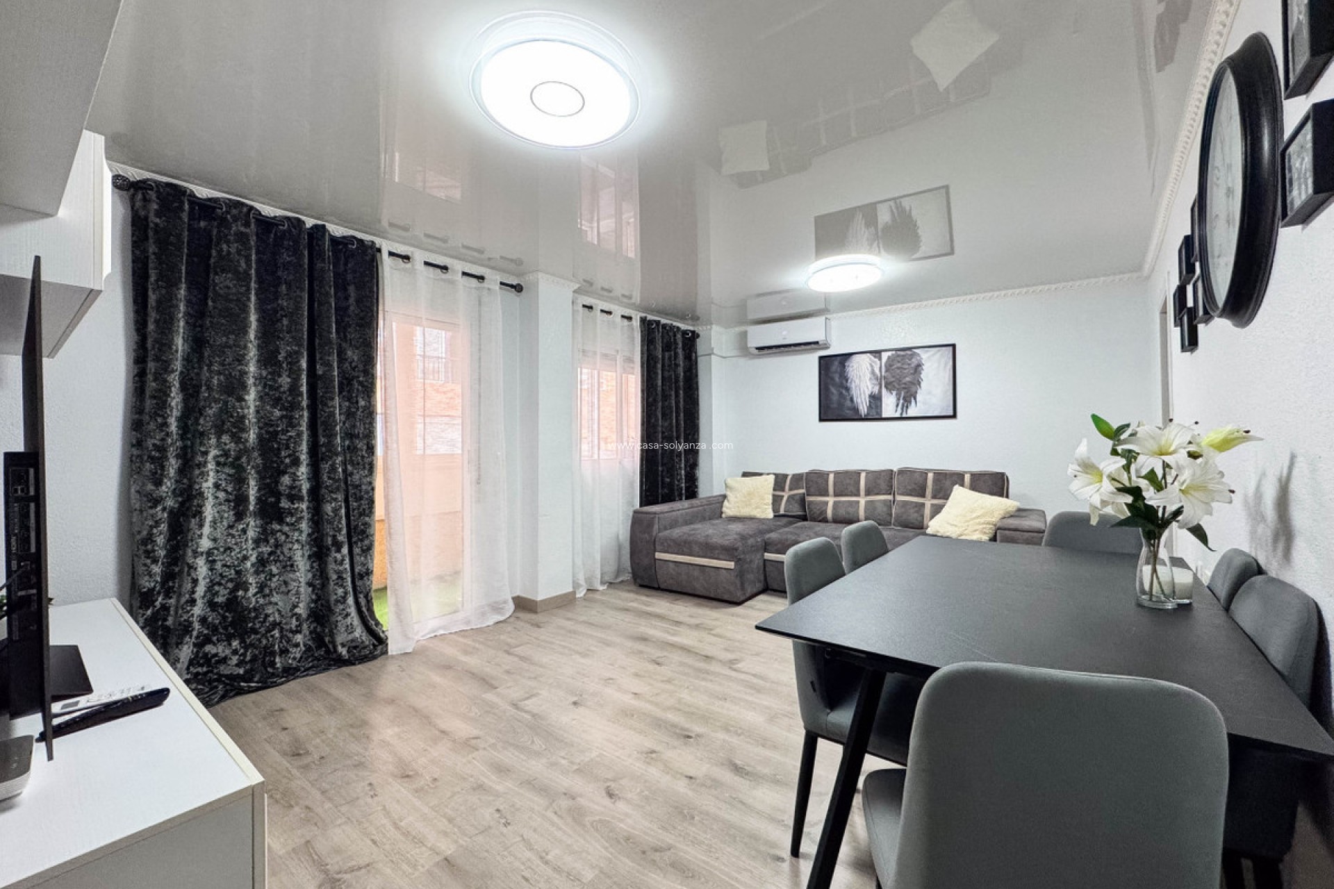 Resale - Apartment / flat - Torrevieja - Torrevieja Centro