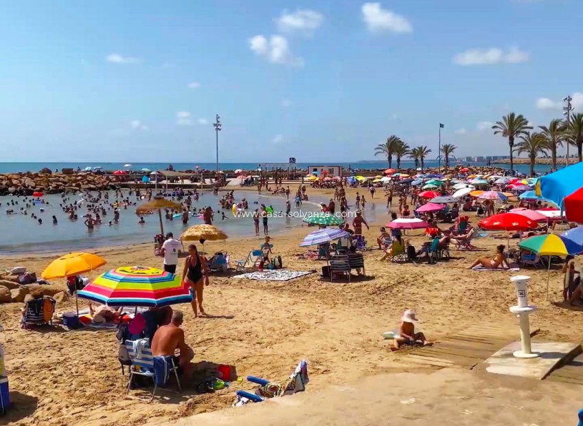 Resale - Apartment / flat - Torrevieja - Torrevieja Centro