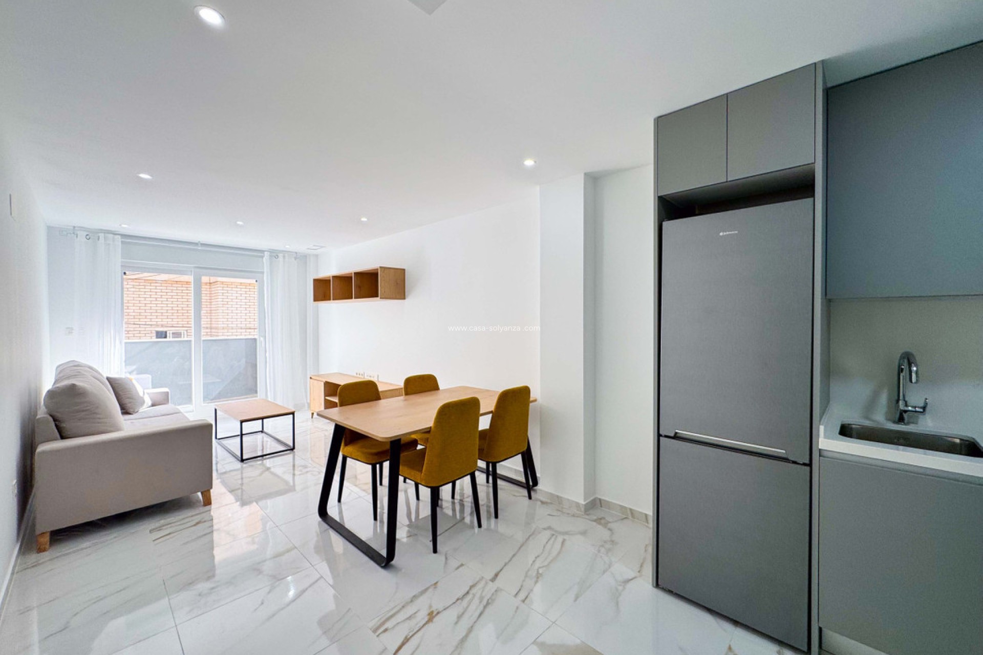 Resale - Apartment / flat - Torrevieja - Torrevieja Centro