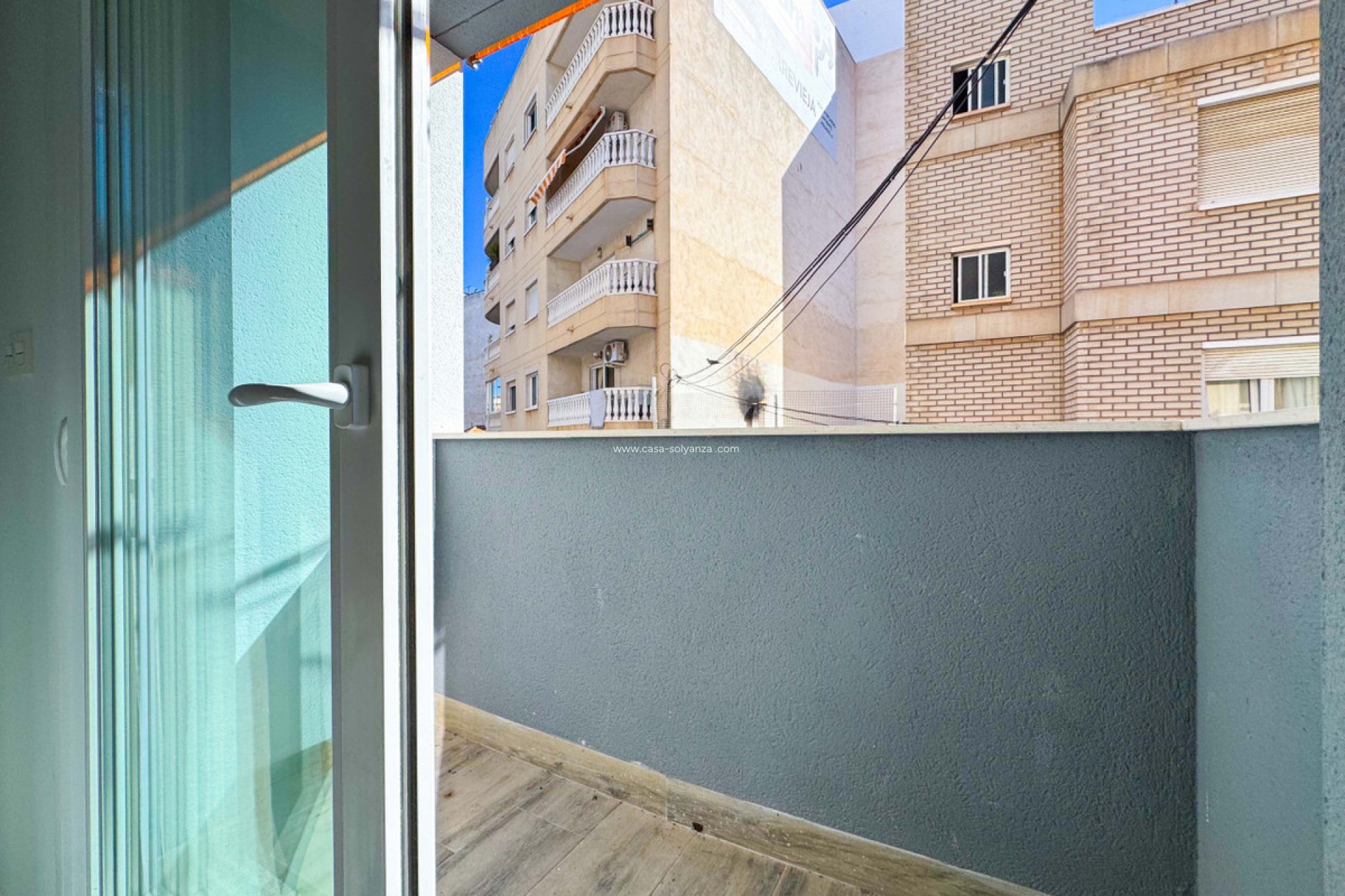 Resale - Apartment / flat - Torrevieja - Torrevieja Centro